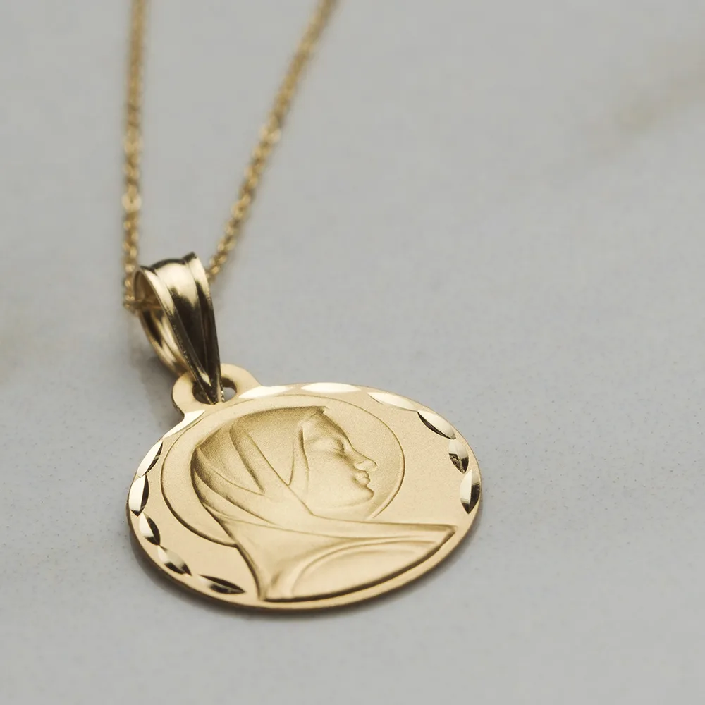 Baby jewelry in 18k gold — Joyería Liévano