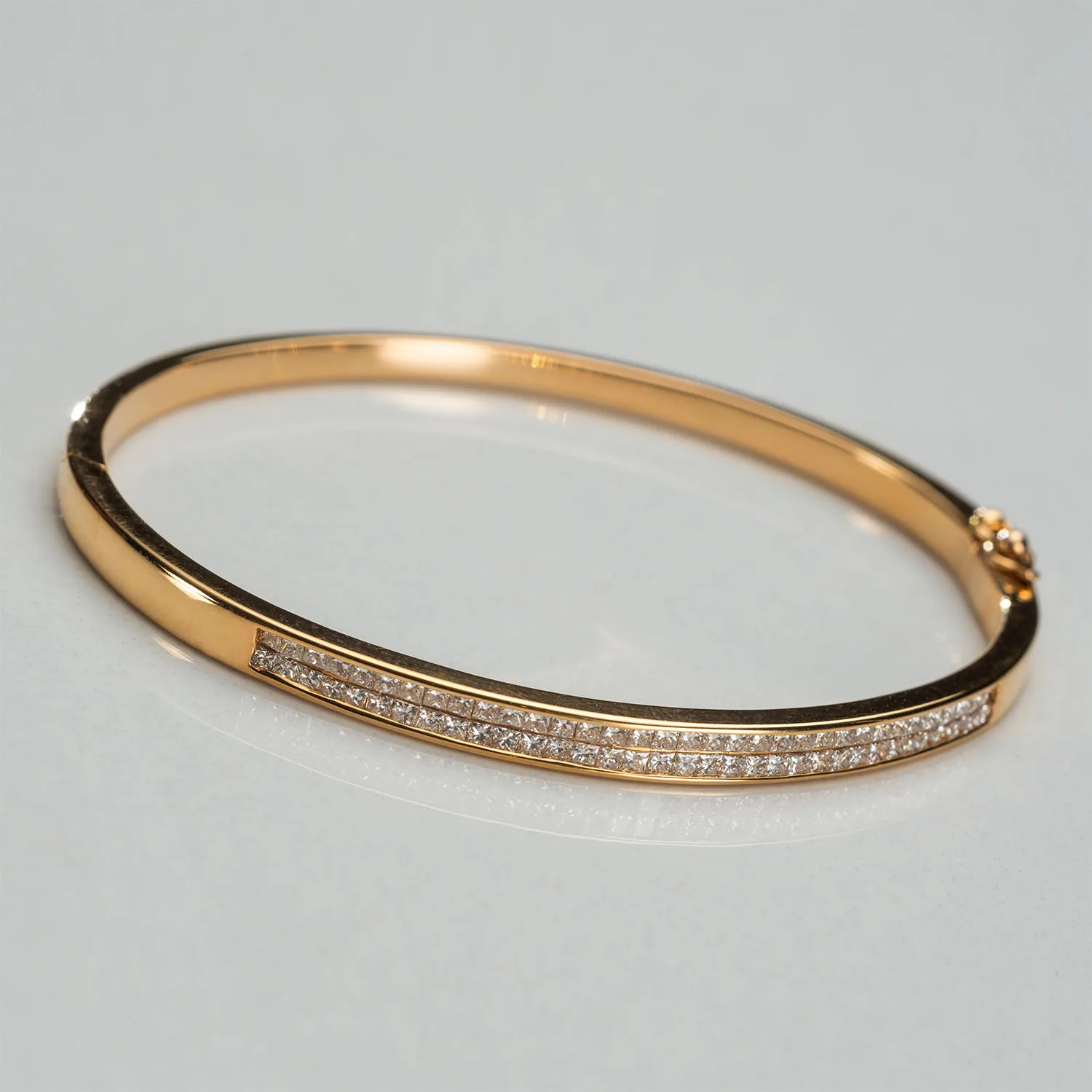 Bracelet with diamonds in 18k gold — Joyería Liévano