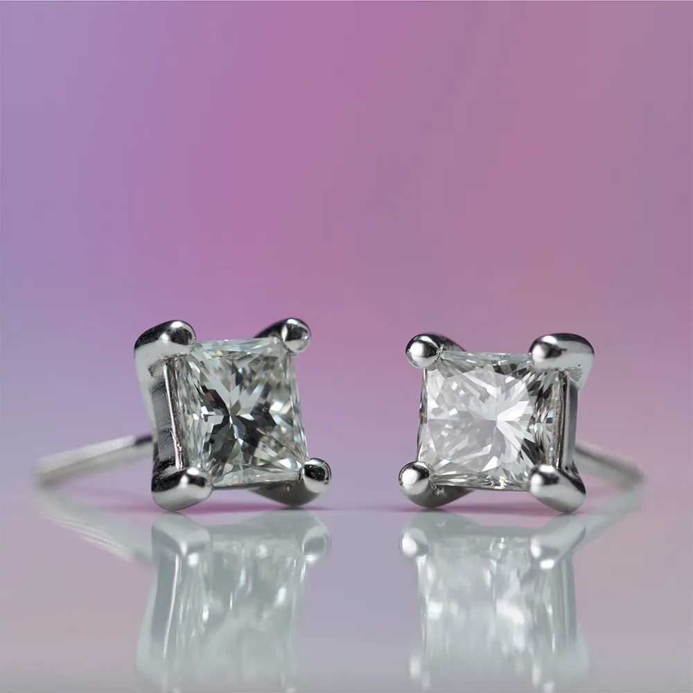 Earrings with diamonds in 18k gold — Joyería Liévano