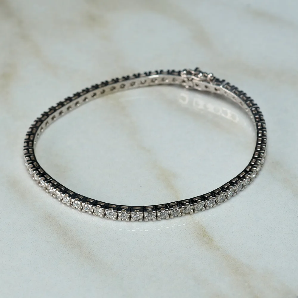 Bracelet with diamonds in 18k gold — Joyería Liévano