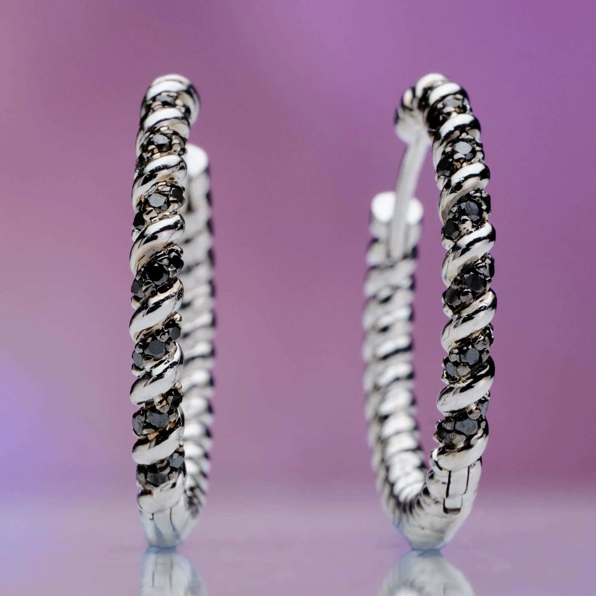 Earrings with diamonds in 18k gold — Joyería Liévano