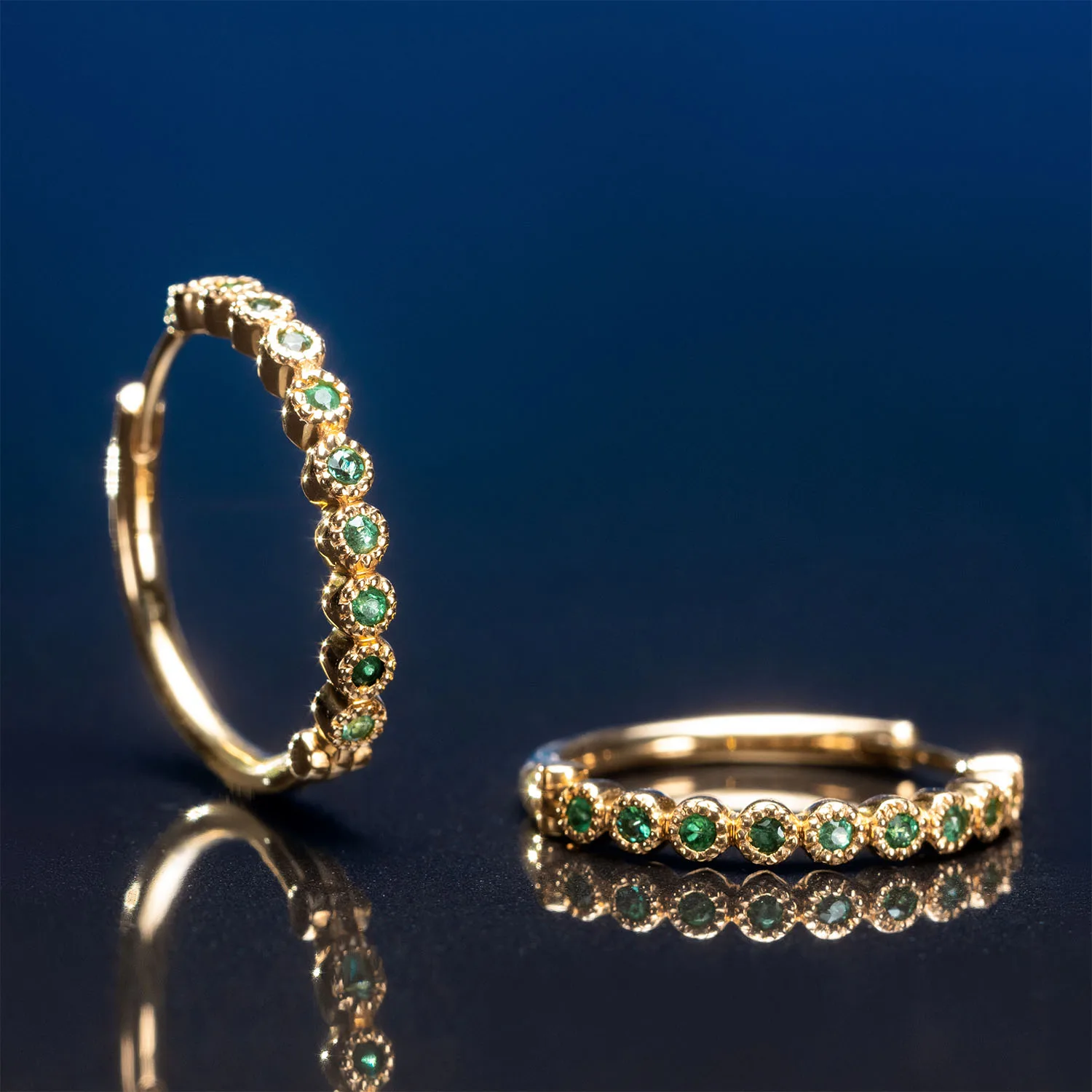 Earrings with emeralds in 18k gold — Joyería Liévano