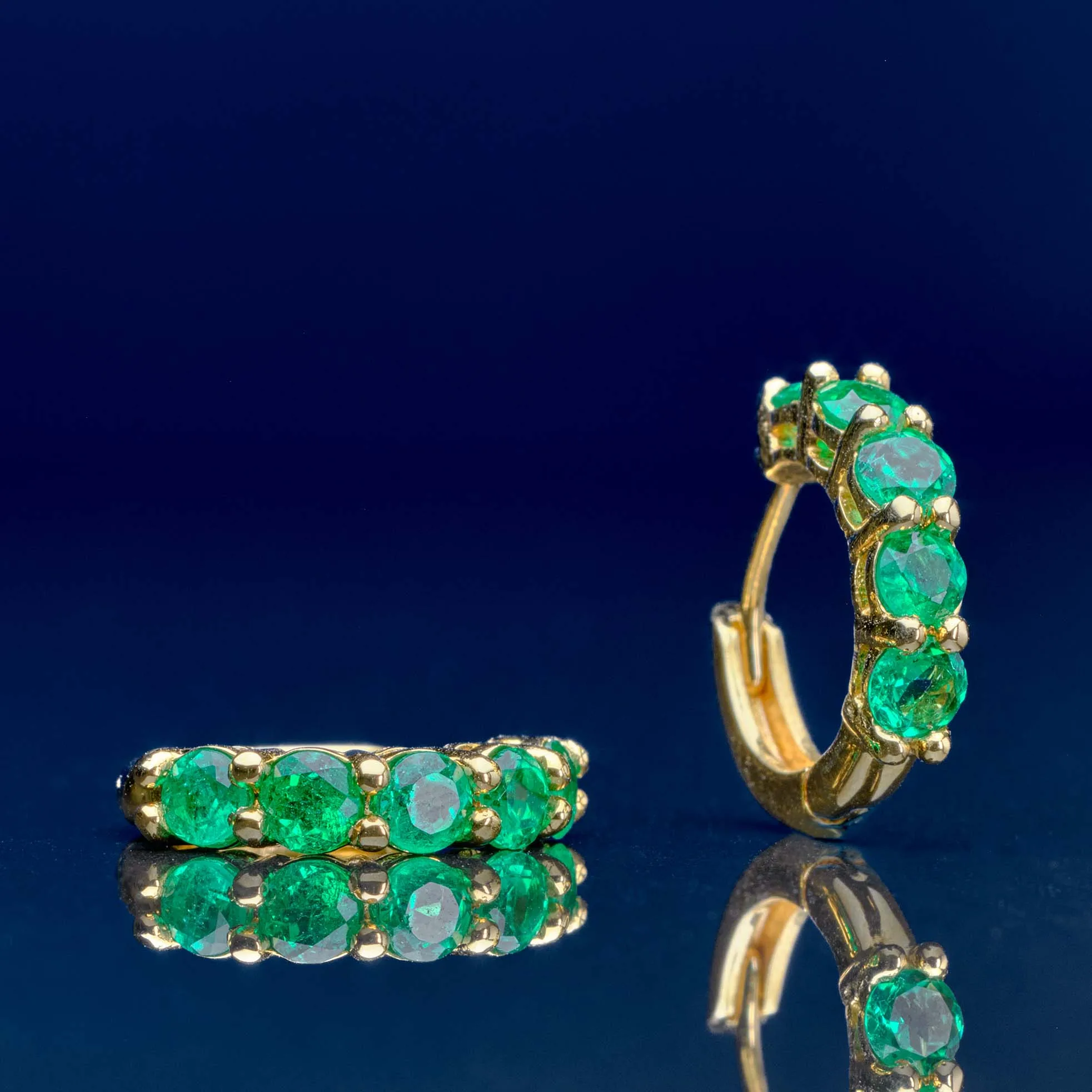 Earrings with emeralds in 18k gold — Joyería Liévano