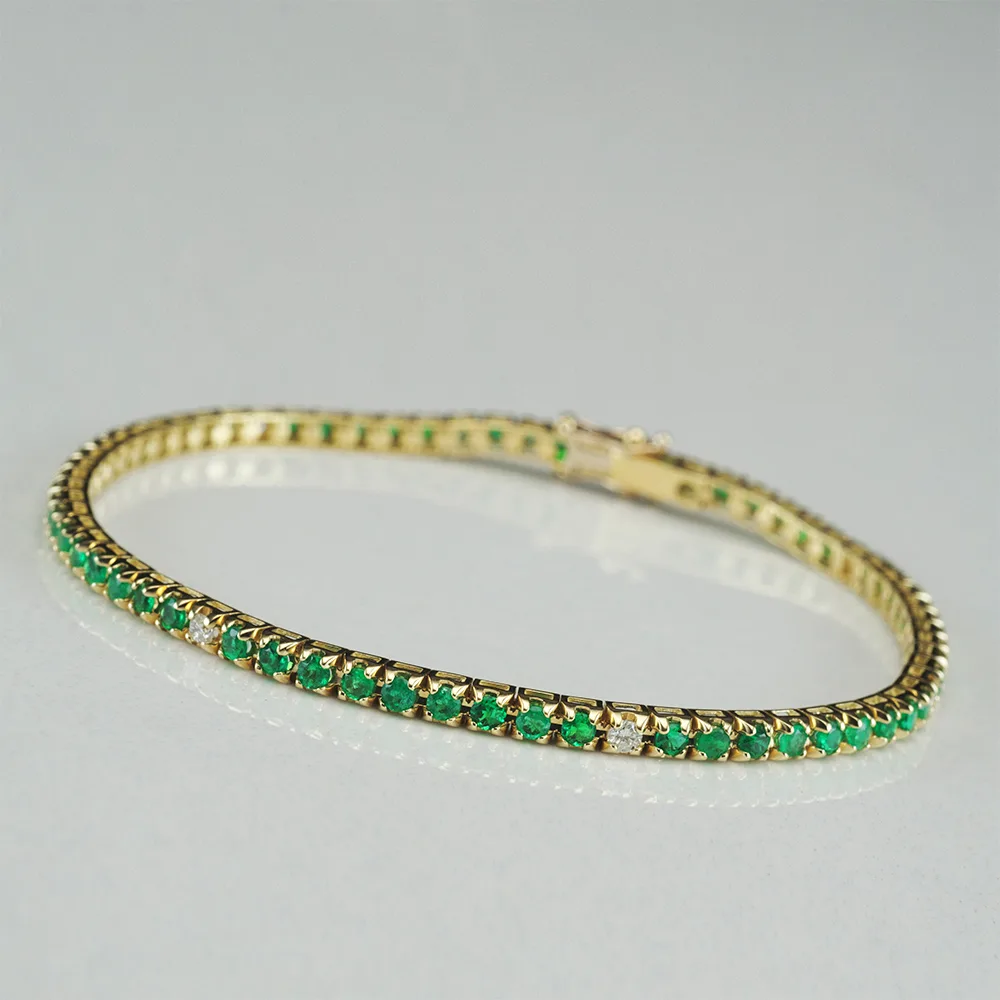 Bracelet with emeralds in 18k gold — Joyería Liévano