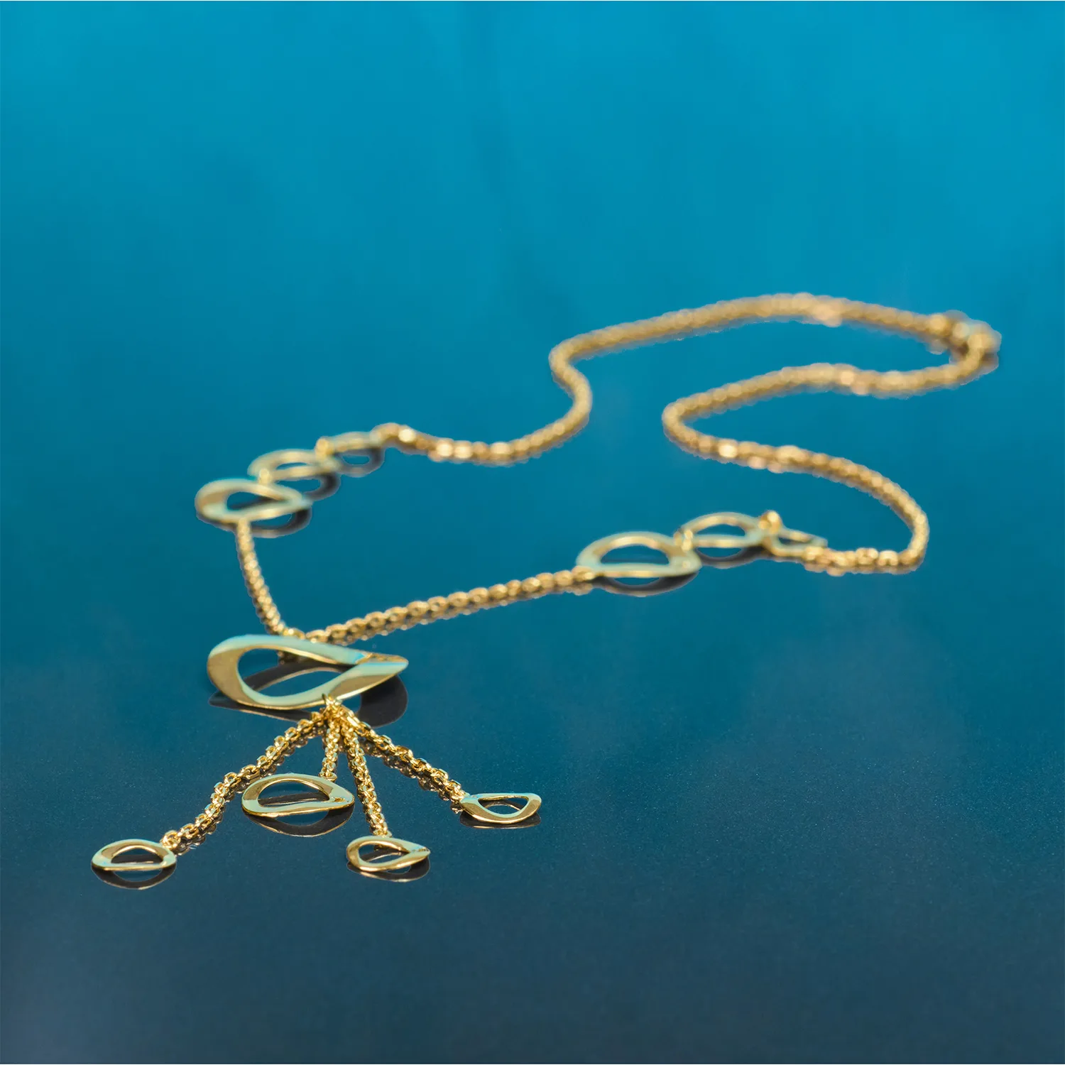 Necklace in 18k gold — Joyería Liévano