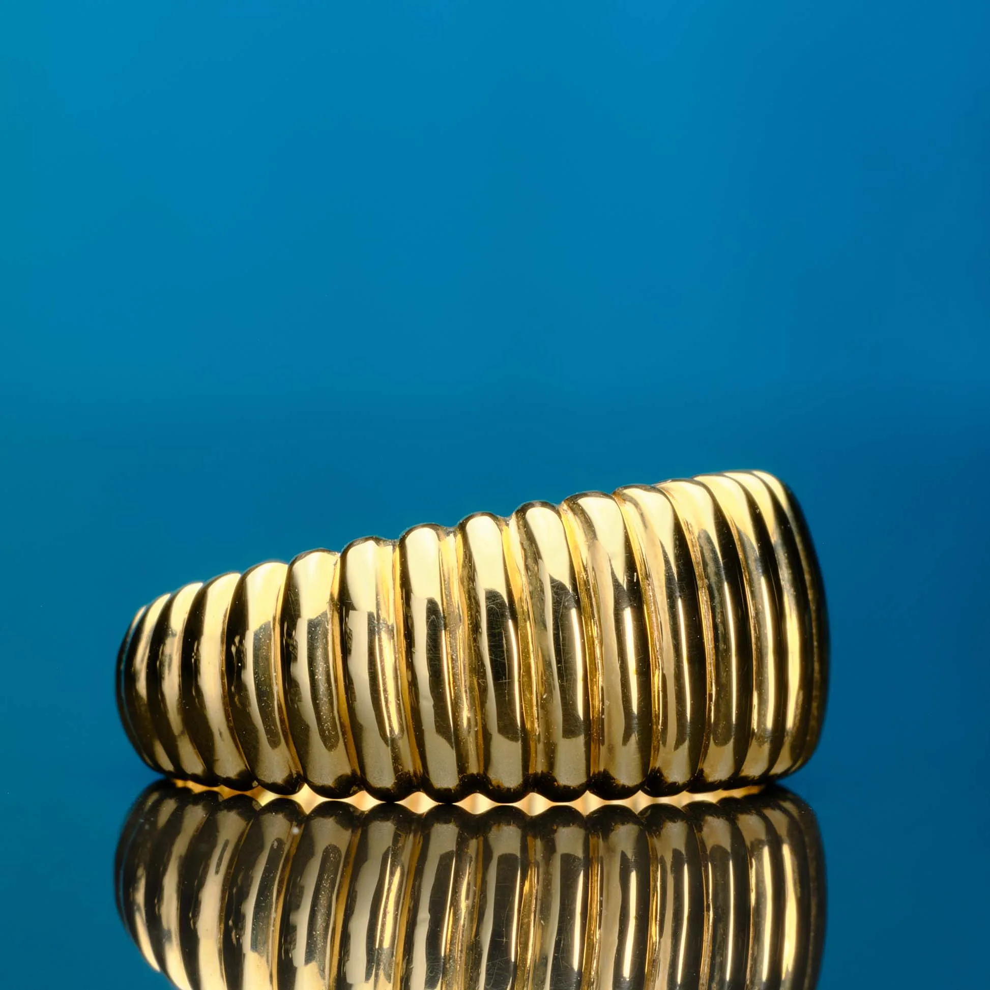 Ring in 18k gold — Joyería Liévano
