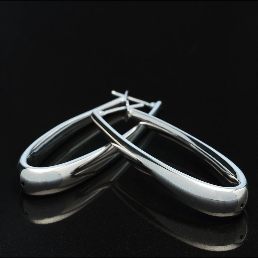 Earrings in 18k white gold — Joyería Liévano