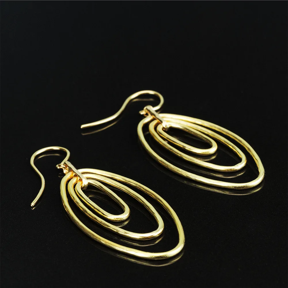 Earrings in 18k gold — Joyería Liévano