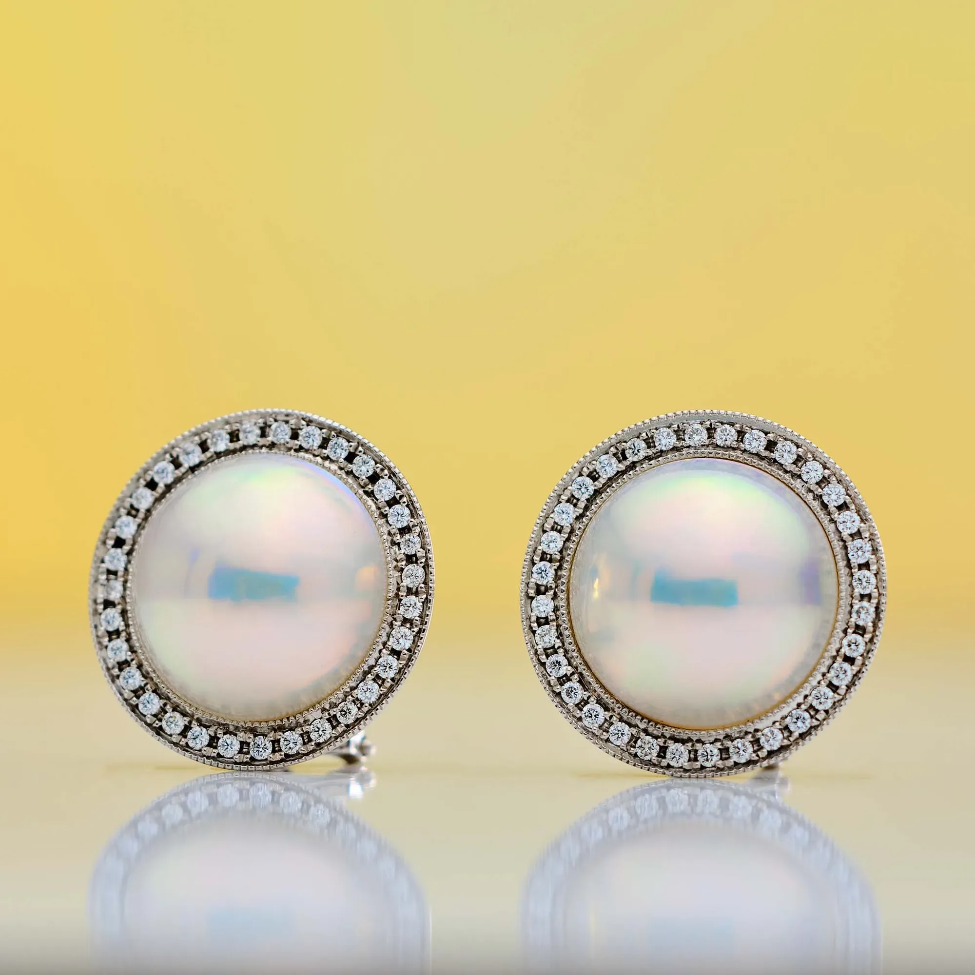 Ring with pearls in 18k gold — Joyería Liévano
