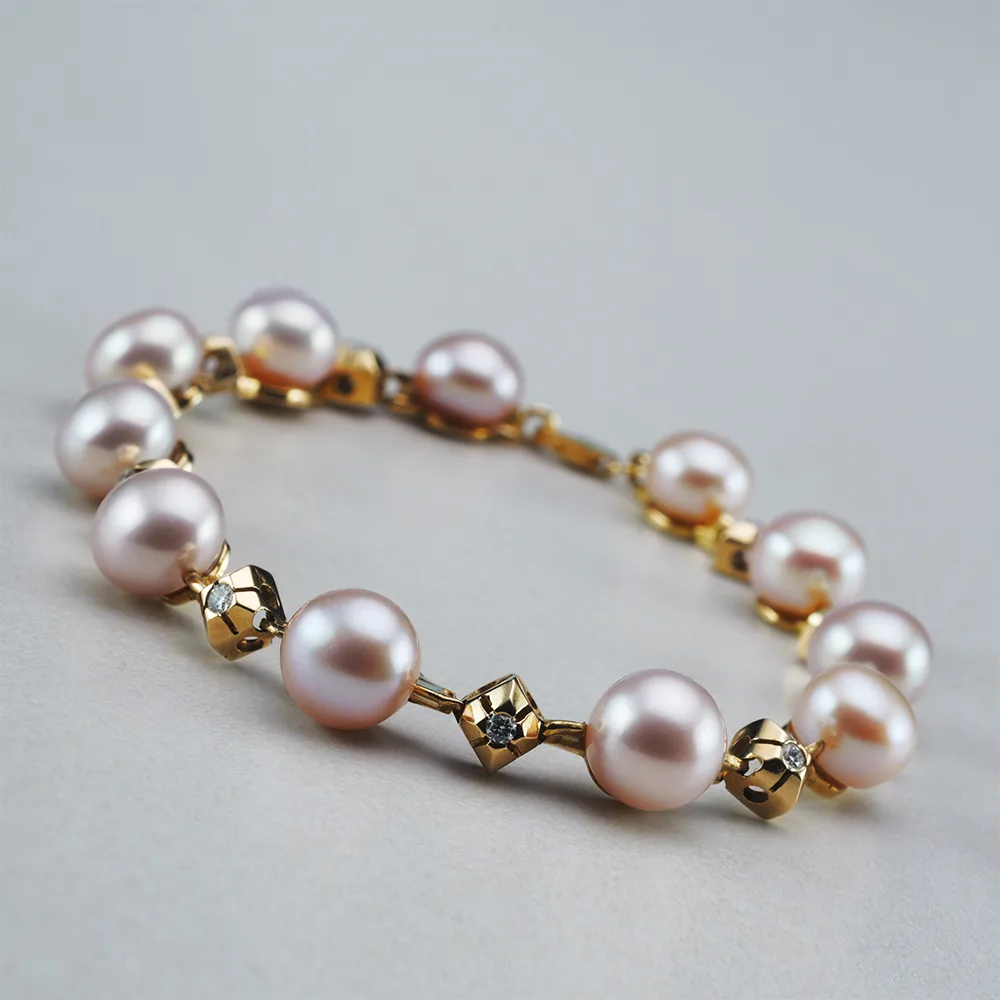 Bracelet with pearls in 18k gold — Joyería Liévano