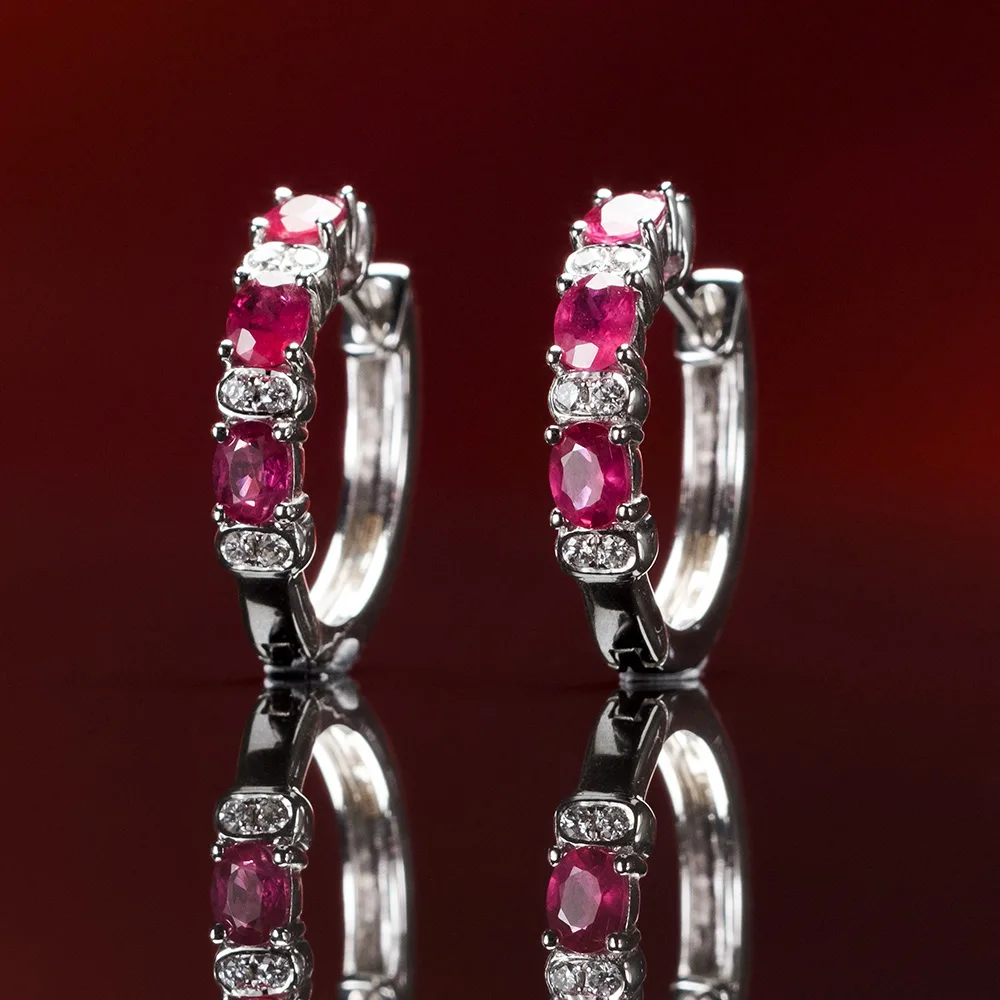Earrings with rubies in 18k gold — Joyería Liévano