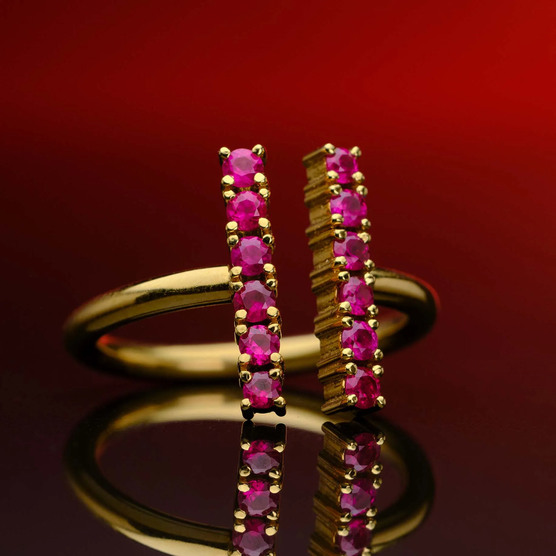 Ring with rubies in 18k gold — Joyería Liévano