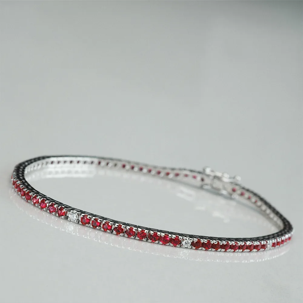 Bracelet with rubies in 18k gold — Joyería Liévano