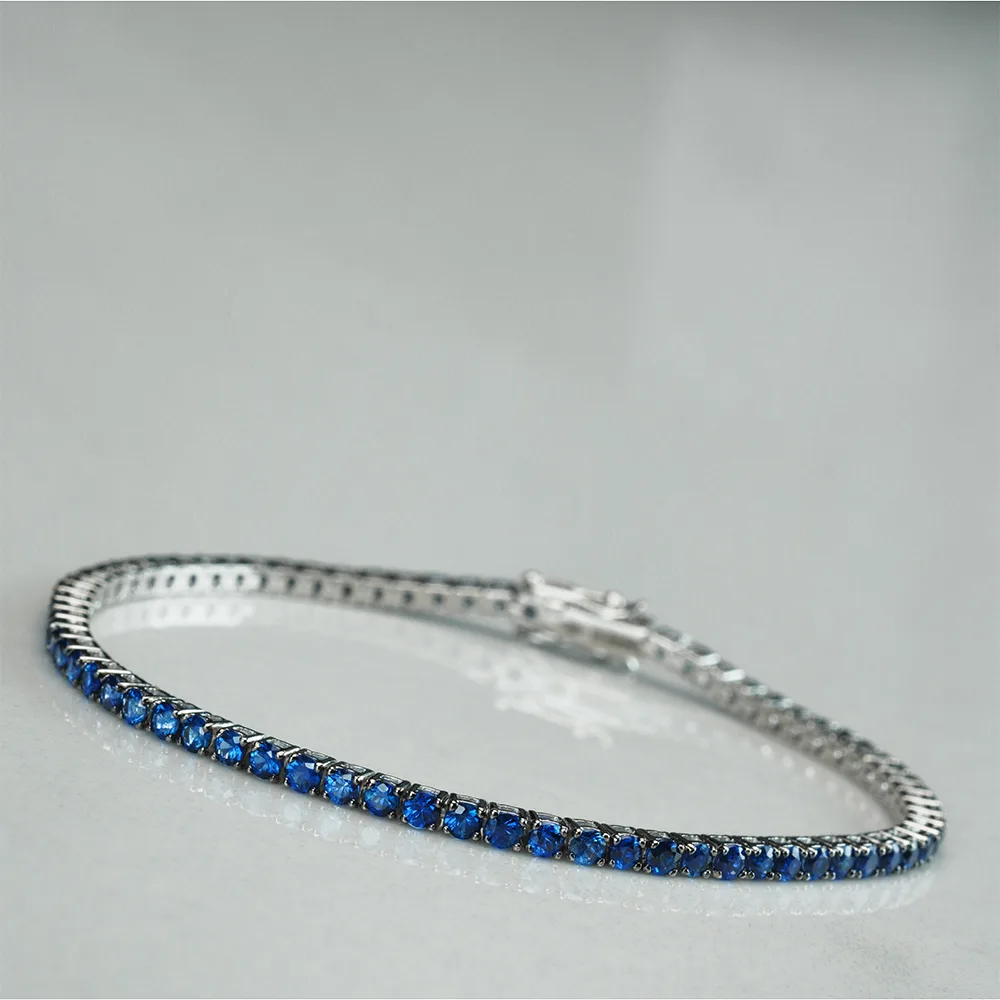 Bracelet with sapphires in 18k gold — Joyería Liévano