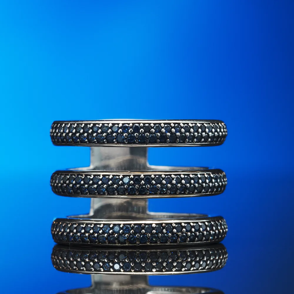 Ring with sapphires in 18k gold — Joyería Liévano